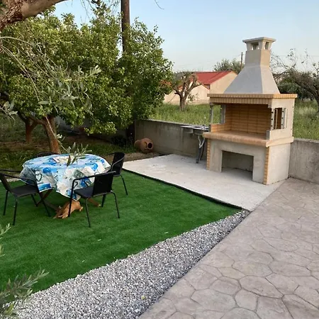Fotis House