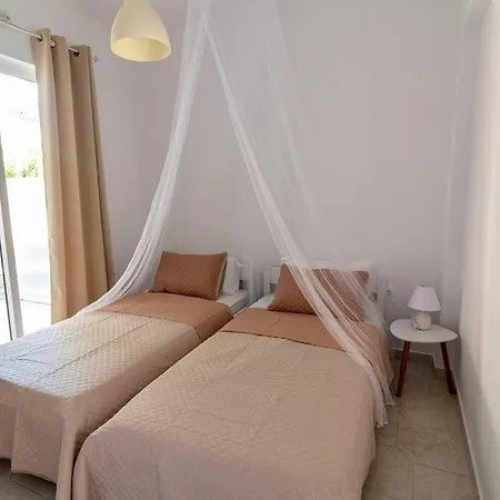 דירה Fotis House