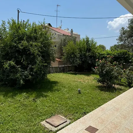 Fotis House