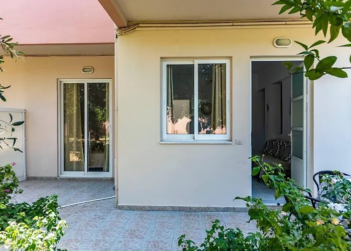 Fotis House 아파트