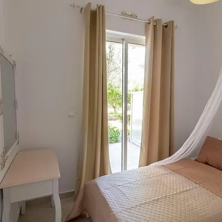 Fotis House Афанту