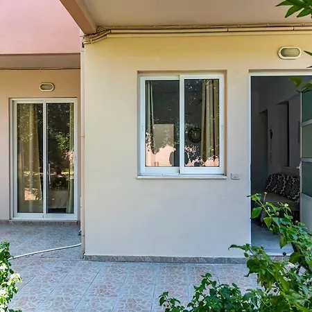 Fotis House Апартаменты